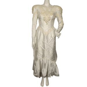 Vintage WEDDING Dress, 0 Petite, Satin/Beaded, Removable Bustle, long sleeve